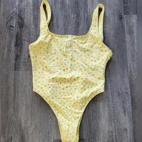 New!Frankies Bikinis X Pamela Anderson One Piece Swimsuit - Picture 8 of 15